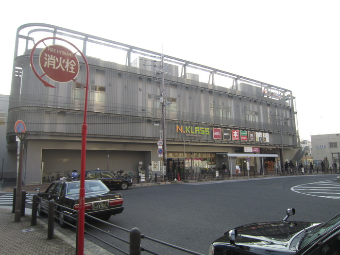 ショッピングセンター　駅（ショッピングセンター）まで1020m