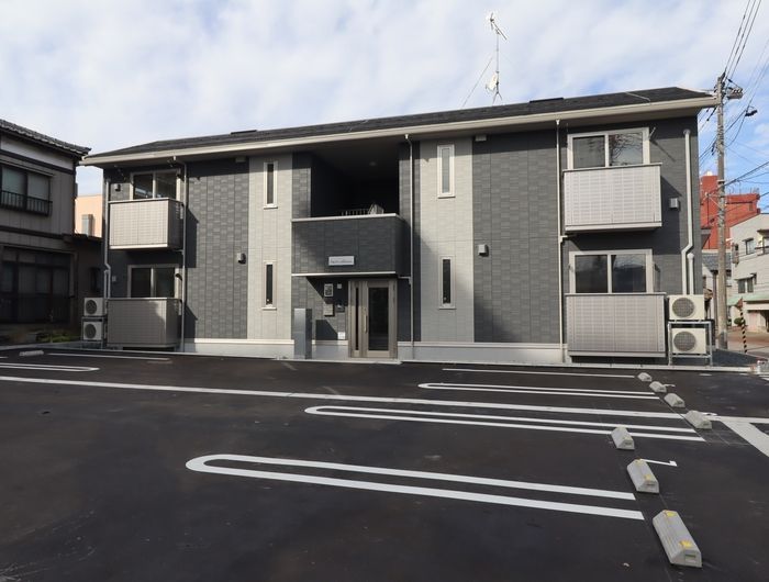 上越新幹線 長岡駅 徒歩13分 築3年