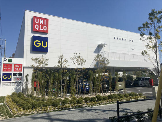 ショッピングセンター　ユニクロ板橋蓮根店（ショッピングセンター）まで96m