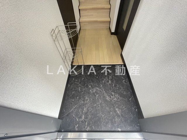 レオプログレ杭全の玄関写真