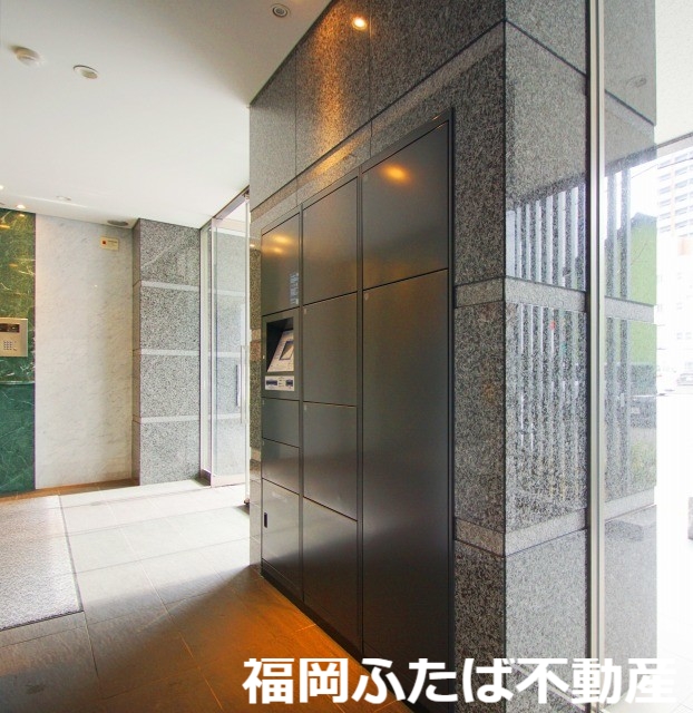 コモテリア渡辺通の外観写真