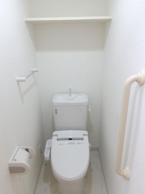 トイレ　洗浄便座