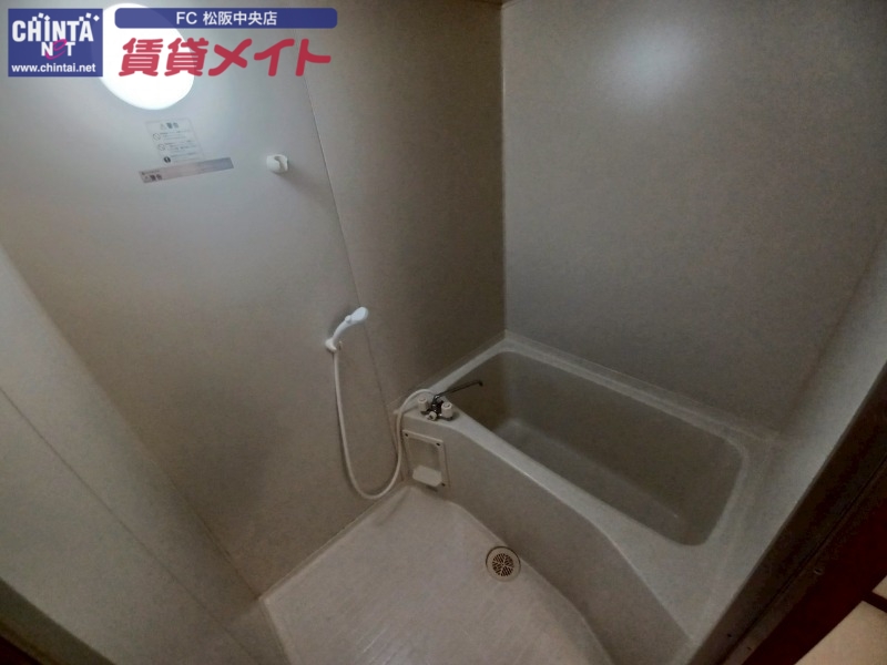 バス・シャワールーム　同型参考写真