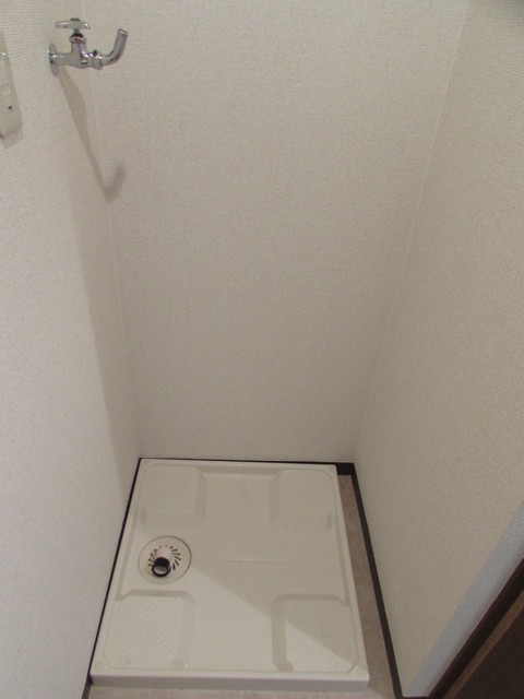 洗面設備　室内洗濯機置き場完備