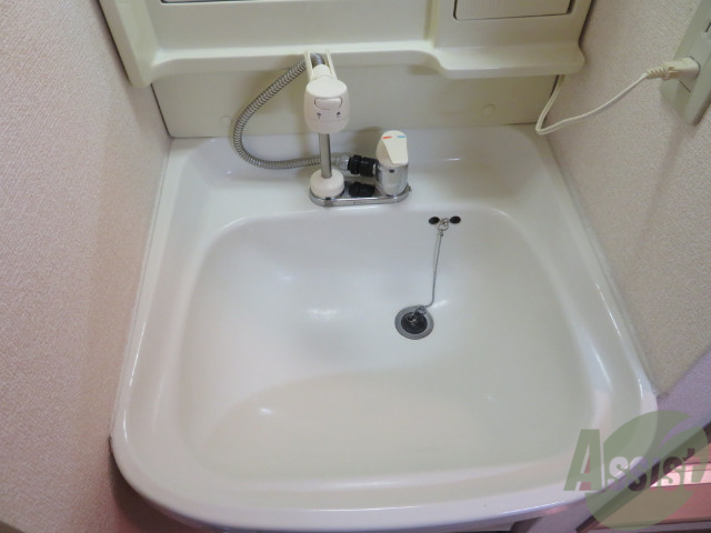 洗面設備　洗面台は独立していて、使いやすそうです。