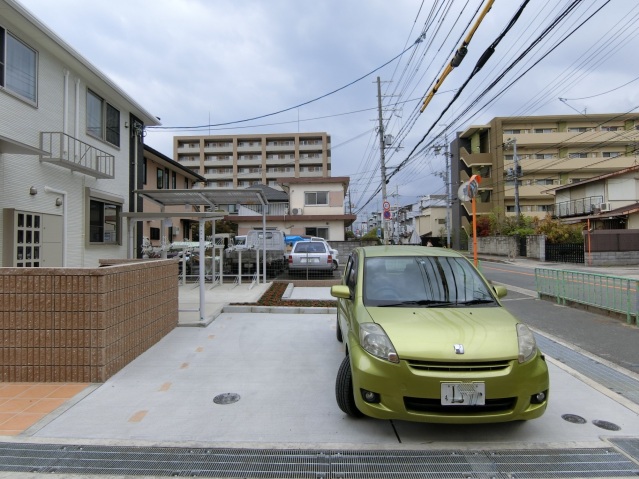 駐車場　駐車場