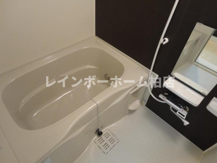 バス・シャワールーム　日々の暮らしに欠かせないお風呂です