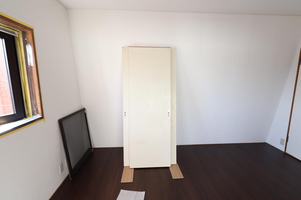 その他部屋・スペース　西側洋室　奥にWIC有ります。