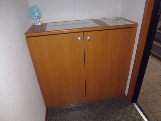 収納　シューズボックス