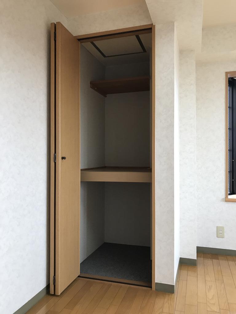 収納　単身者向けのコンパクトな物入