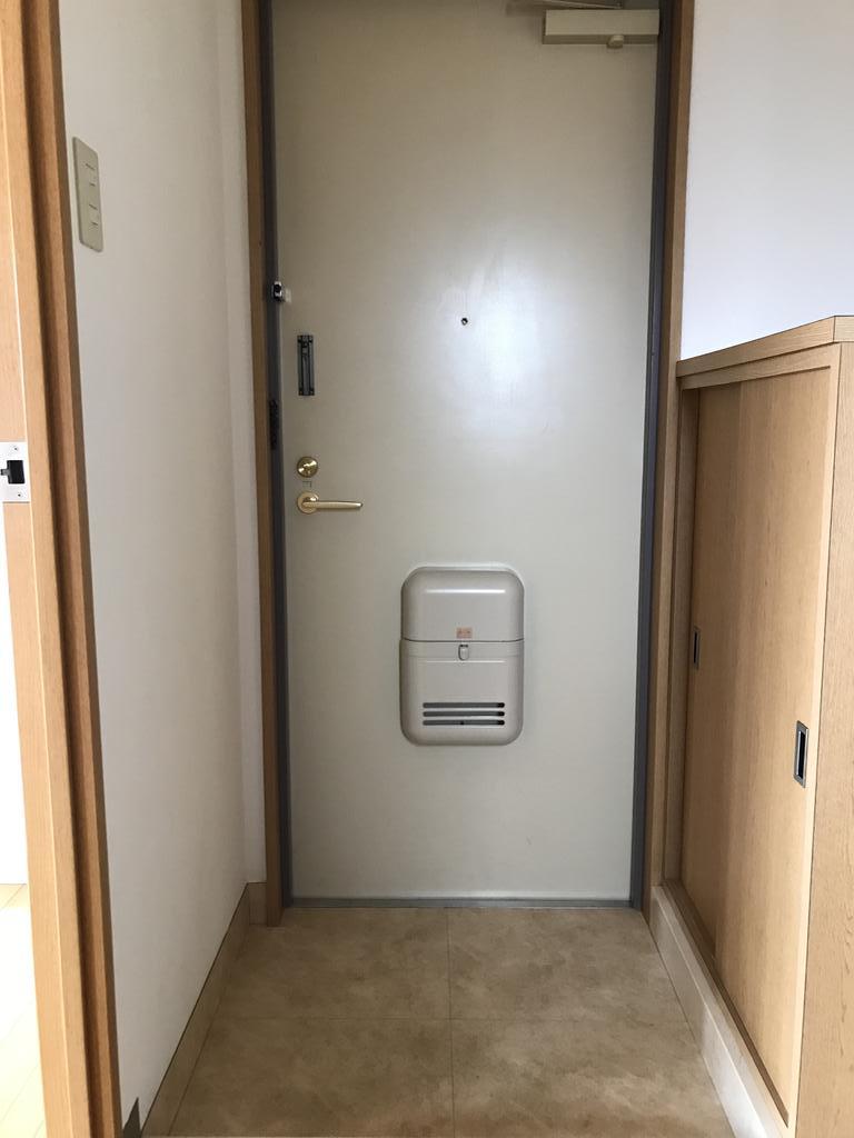 玄関　シューズBOX付