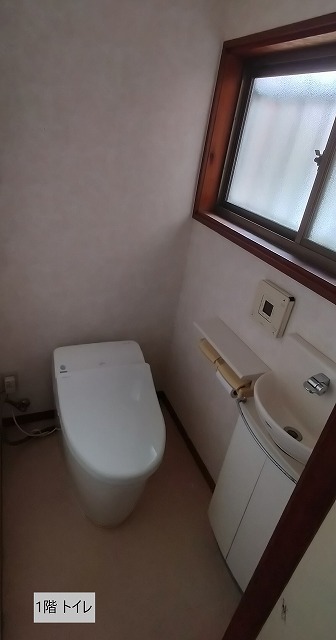 円満寺貸家のトイレ写真