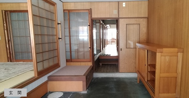 円満寺貸家の玄関写真