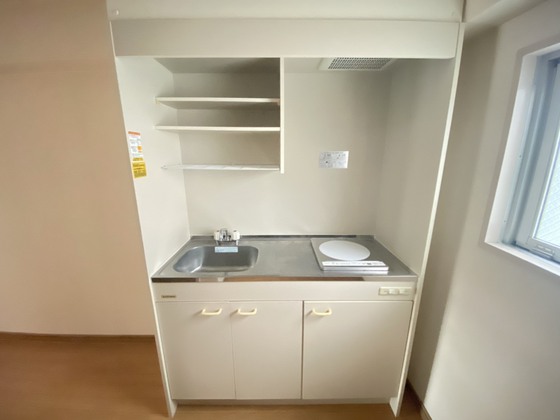 キッチン　※別号室の写真です。