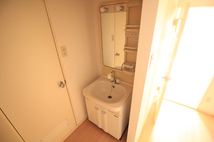 洗面設備　独立洗面台あります☆