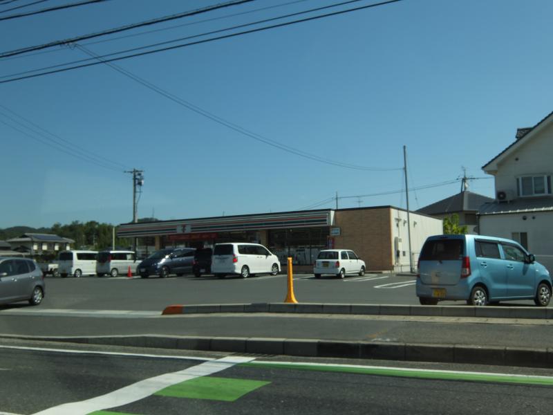 コンビニ　セブンイレブン倉敷西坂店（コンビニ）まで452m