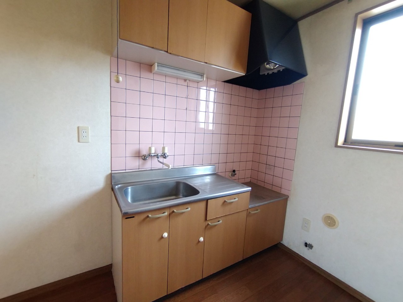 キッチン　イメージ　窓付きで明るいキッチン☆