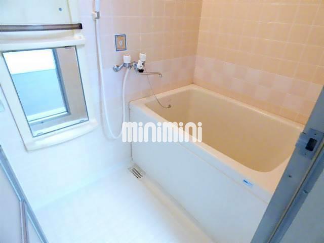 バス・シャワールーム　くつろぎのバスルームです