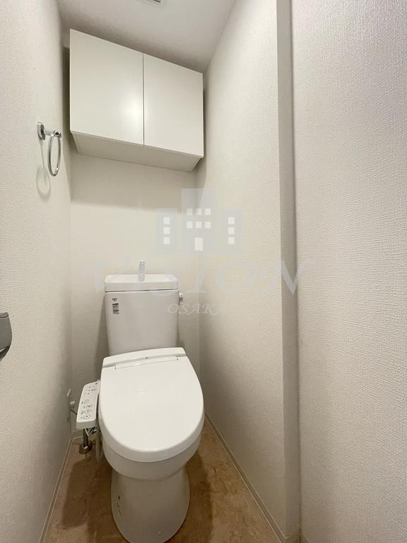 地下鉄御堂筋線 江坂駅 徒歩5分 15階建 築4年のトイレ写真