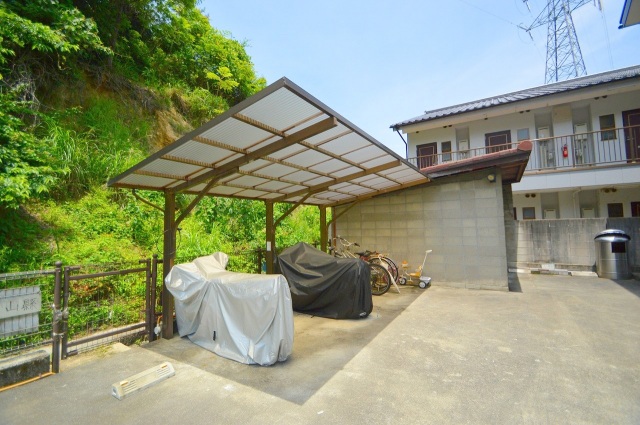 コンビニ　セブンイレブン中野東店（コンビニ）まで281m