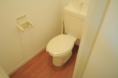 【レオパレスＫＯＩＺＵＭＩ－Iのトイレ】