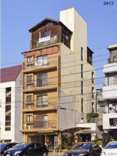 松山市三番町のマンションの建物外観
