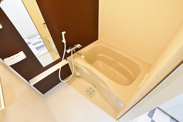 バス・シャワールーム　★浴室乾燥機付き浴室★