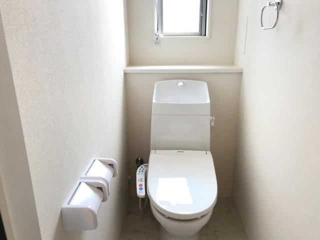 トイレ　シャワー付トイレ