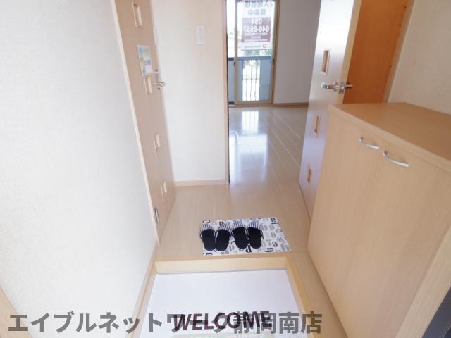 玄関　明るい玄関です