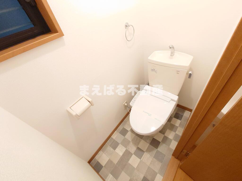 トイレ　温水洗浄トイレ。※写真別部屋