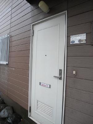 玄関　玄関外