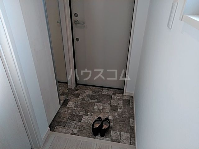 【名古屋市南区道徳新町のアパートの玄関】