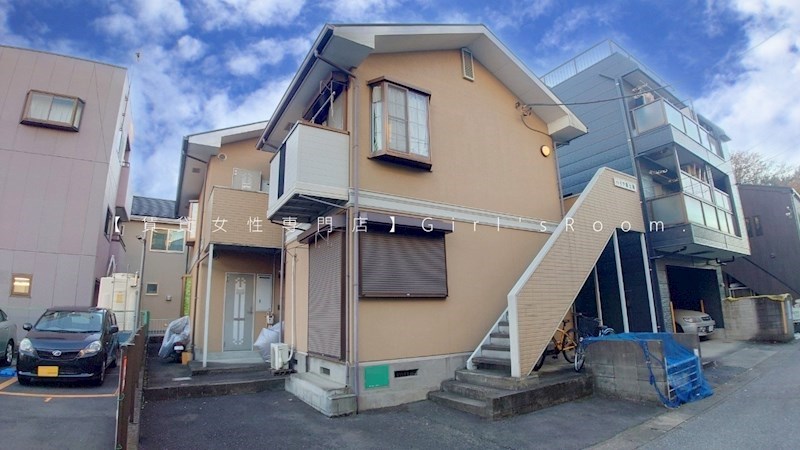 埼玉県草加市氷川町の賃貸アパートの外観