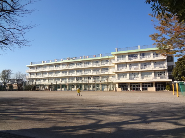 小学校　西東京市立栄小学校（小学校）まで1001m