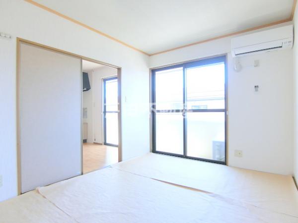 居室・リビング　写真は別のお部屋のイメージです