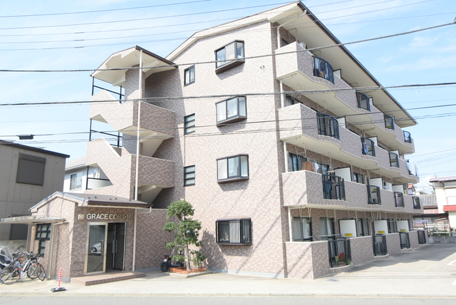 川崎市中原区中丸子のマンションの建物外観