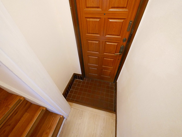 玄関　落ち着いた玄関です