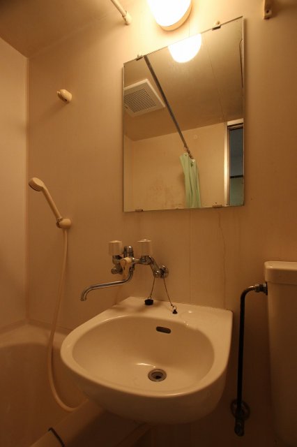 洗面設備　同物件別号室の写真