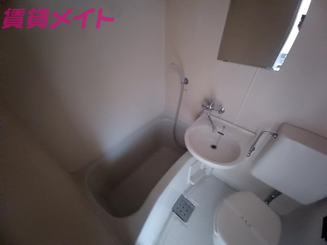 バス・シャワールーム　同物件別室写真