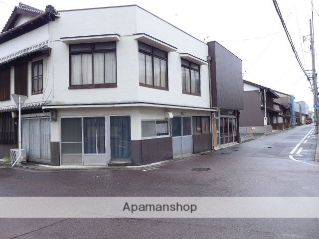 その他　前面道路（その他）まで0m