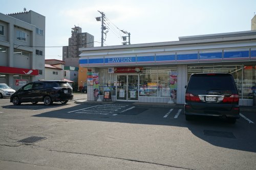 【札幌市中央区南二条西のマンションのコンビニ】