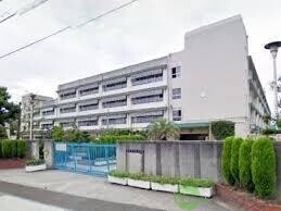 【茨木市南安威のマンションの中学校】