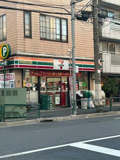 コンビニ　セブンイレブン上十条店（コンビニ）まで120m
