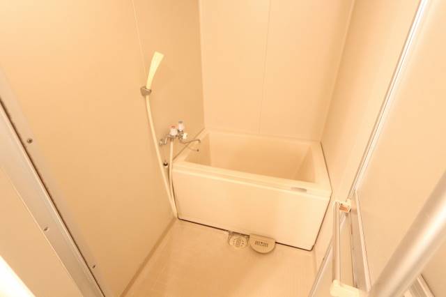 バス・シャワールーム　１０２号室の写真