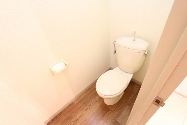 トイレ　１０２号室の写真