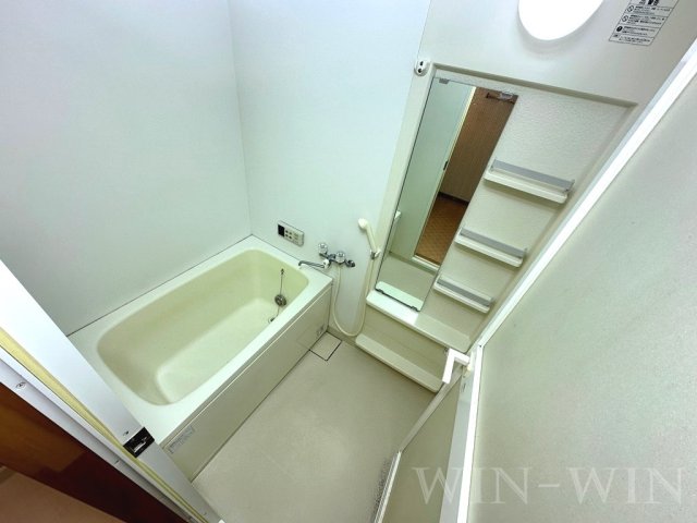 バス・シャワールーム　イメージ（同建物内別部屋の写真です）