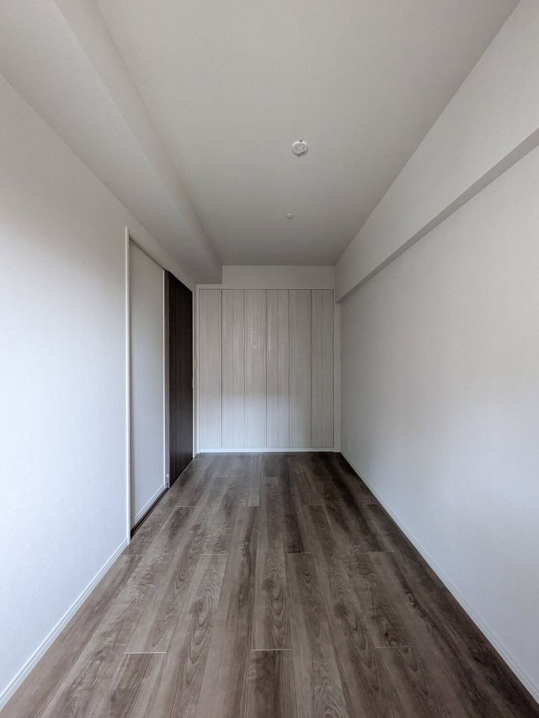 居室・リビング　洋室（約６．０帖）