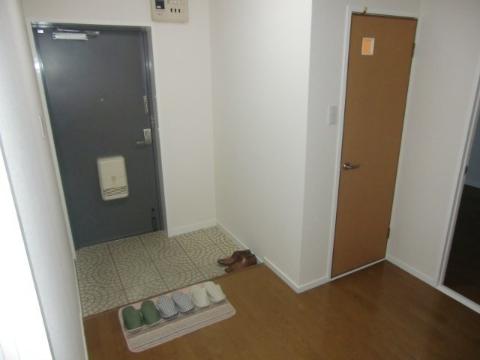 ラフィーヌ　玄関　玄関内