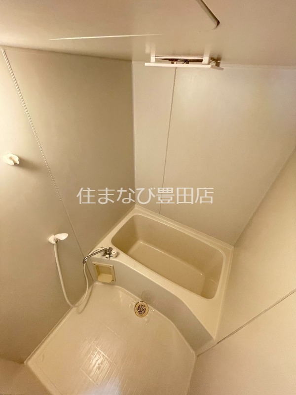 バス・シャワールーム　同型別部屋写真