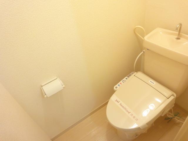 トイレ　シャワー付トイレ